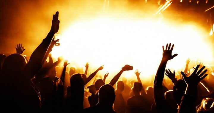 walentynkowy-wiecz--r-z-muzyk---leonarda-cohena-w--auto-1794