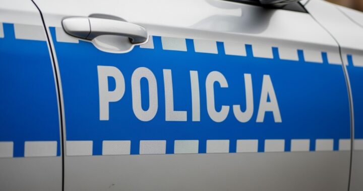 dzier--oniowscy-policjanci-likwiduj---narkotykowy--auto-6096